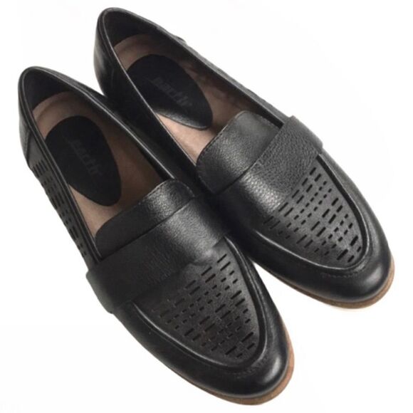 Earth Shoes - EUC Earth Brand Shoes / Loafers